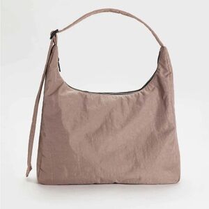 BAGGU Nylon Shoulder Bag in Taupe